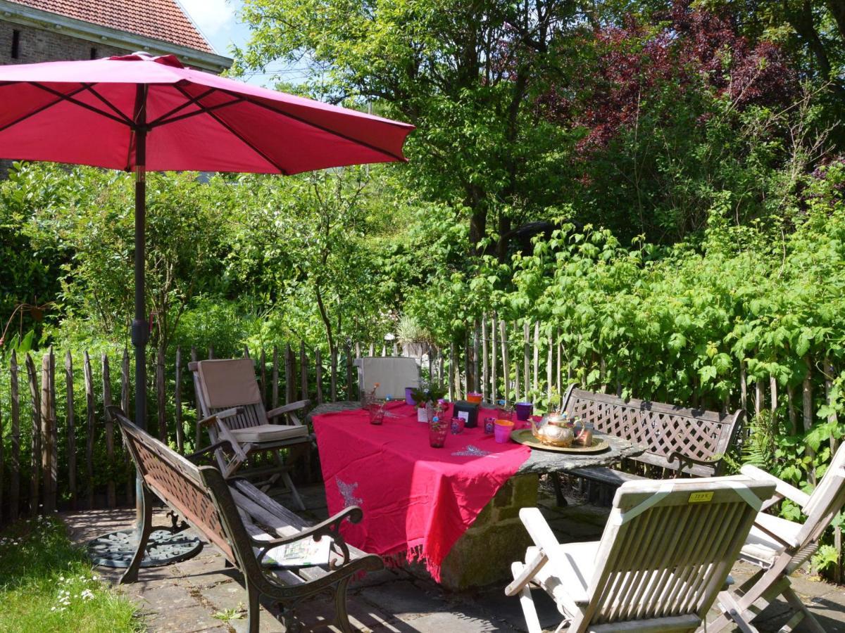 Enchanting Cottage With Terrace Garden Hamoir 외부 사진